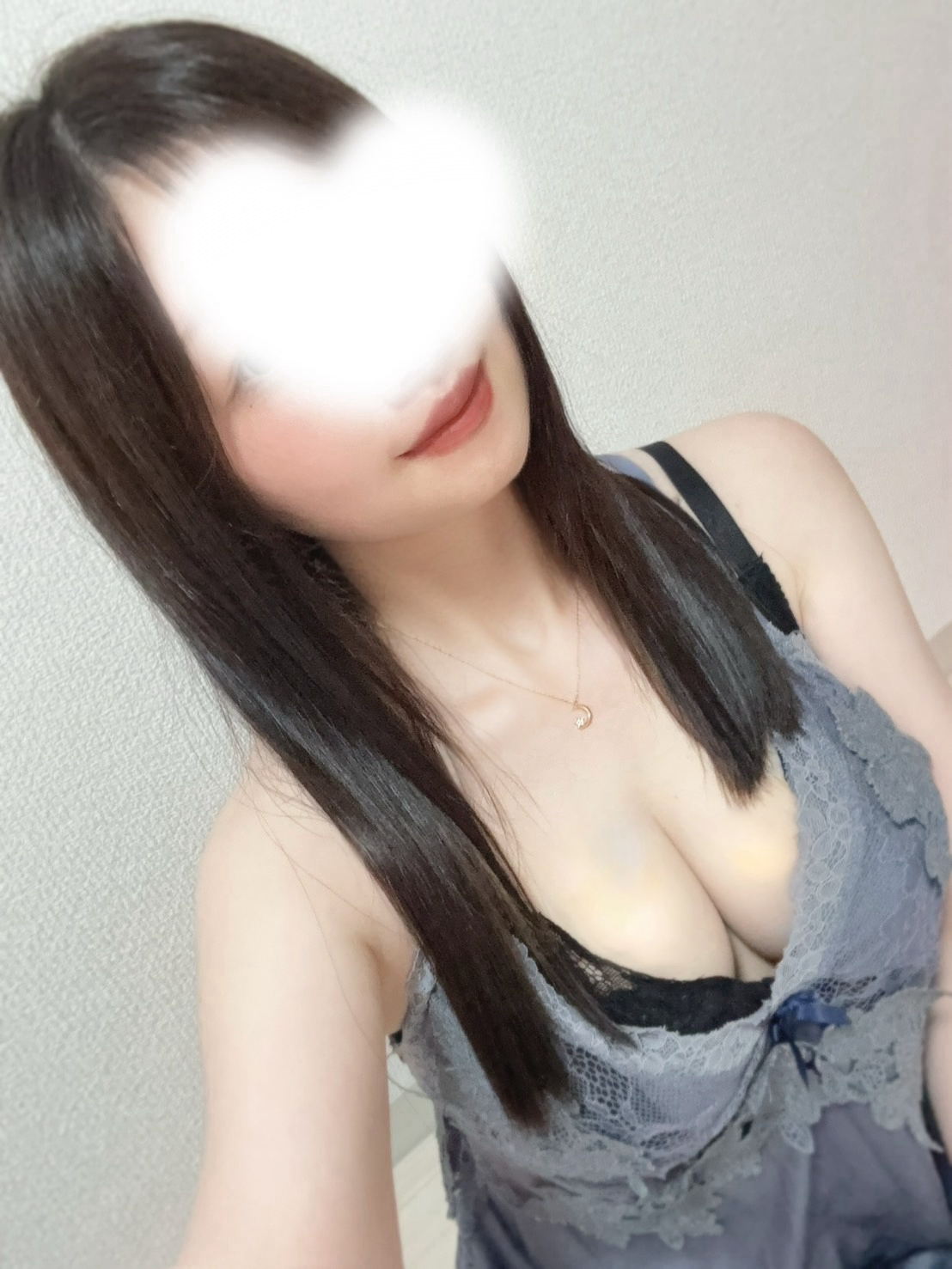 美月るな